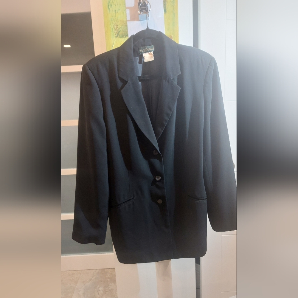 Harve Benard Classic Black Suit Jacket